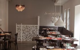 La Flamme Wertheim garni